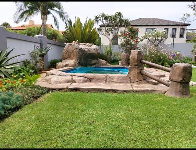 4 BEDROOM HOUSE FOR SALE IN AMBERFIELD MANOR